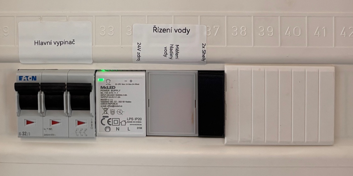 Deployment in wiring deck